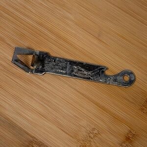 Vintage Manual Can Opener | Palm Press Can Opener | Retro Kitchen Tool